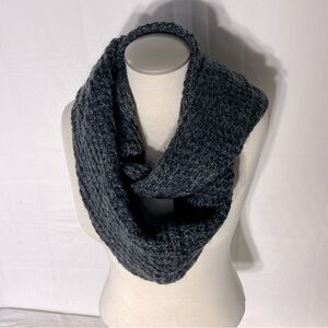 5/$25 Element Grey Chunky Knit Infinity Scarf